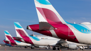 Eurowings A320 Line-up Foto Eurowings.jpg